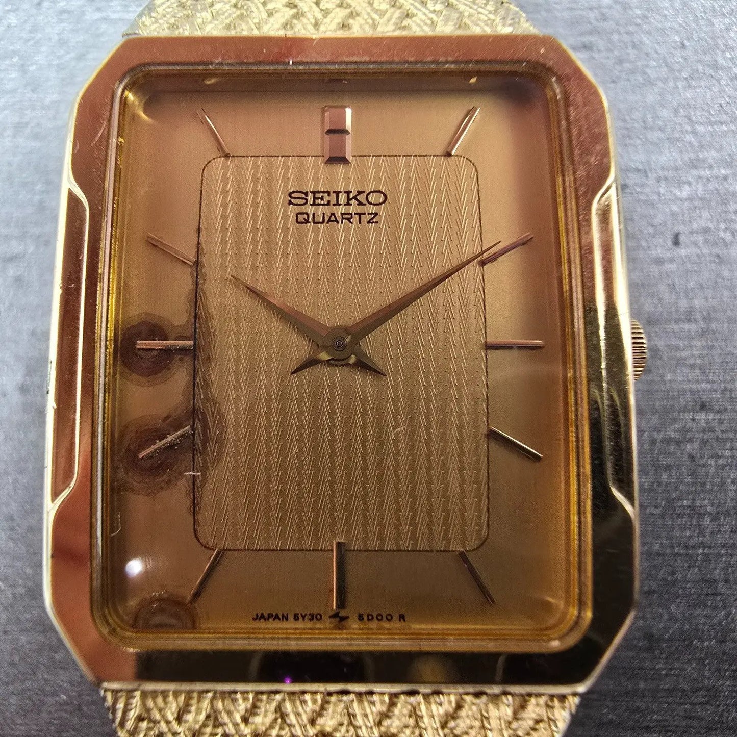 Seiko Tank Watch Men 25mm Champagne Dial Gold Tone Rectangle 5Y30-5B49 PARTS2