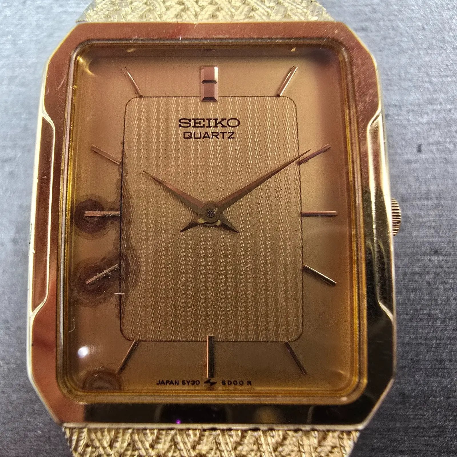 Seiko Tank Watch Men 25mm Champagne Dial Gold Tone Rectangle 5Y30-5B49 PARTS2