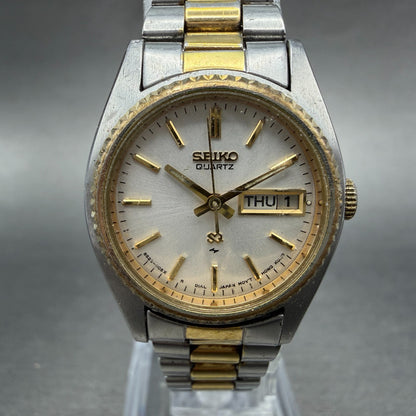 Seiko SQ Watch Women 25mm Silver Dial Two Tone Daydate Round 8523-0059 New Batte0
