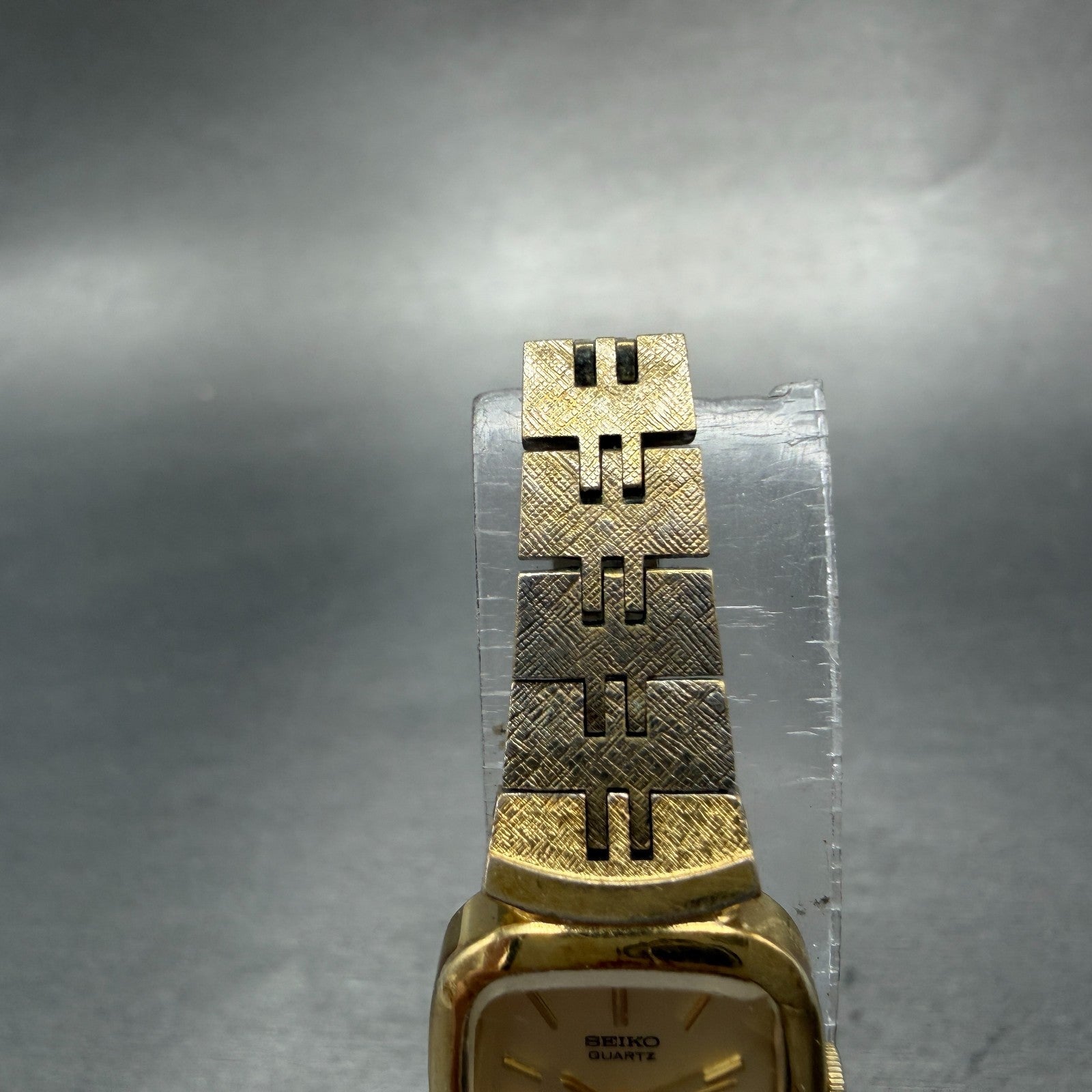 Seiko Tank Watch Women 16mm Champagne Dial Gold Tone 1400-7619 New Battery4