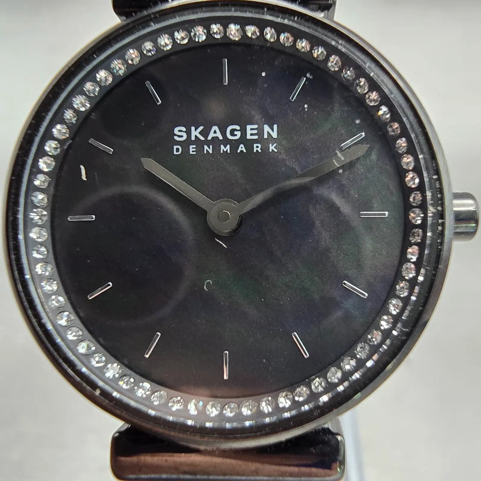 Skagen Annelie Watch Women 25mm MOP Dial Black Tone Gemmed Round SKW2792 New Bat1