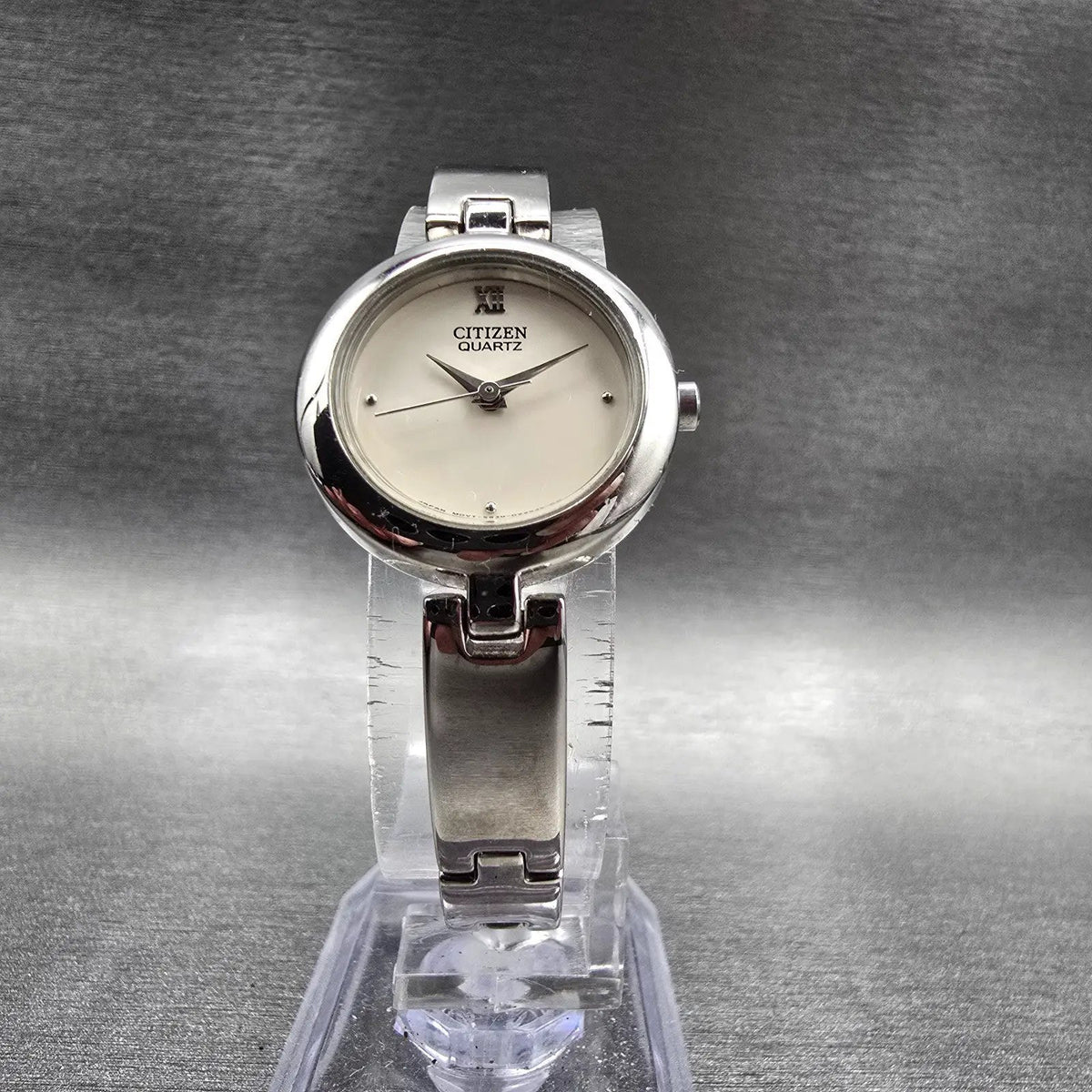 Citizen Watch Women 22mm Ivory Dial Silver Tone Round 5930-899094 New Battery7