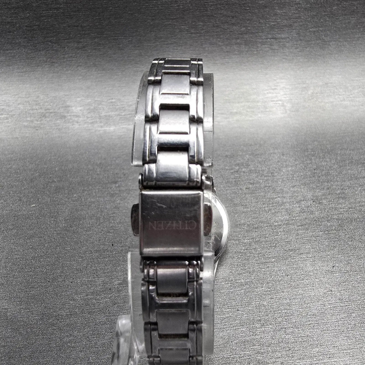 Citizen Watch Women 25mm Silver Dial Silver Tone Round 1032-S093406 New Battery7