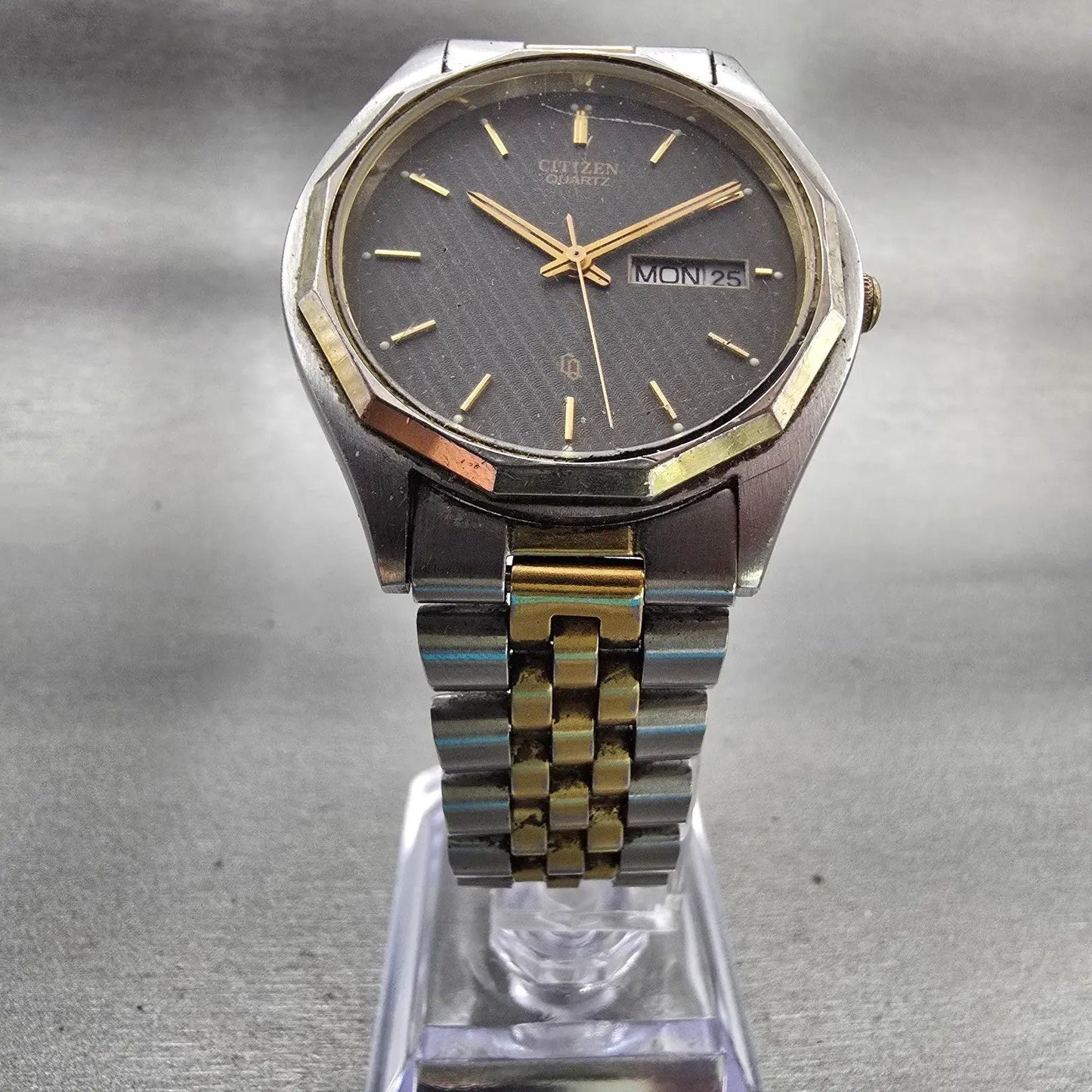 Citizen CQ Watch Men 35mm Gray Dial Two Tone Daydate Round 6100-S17276 New Batt5