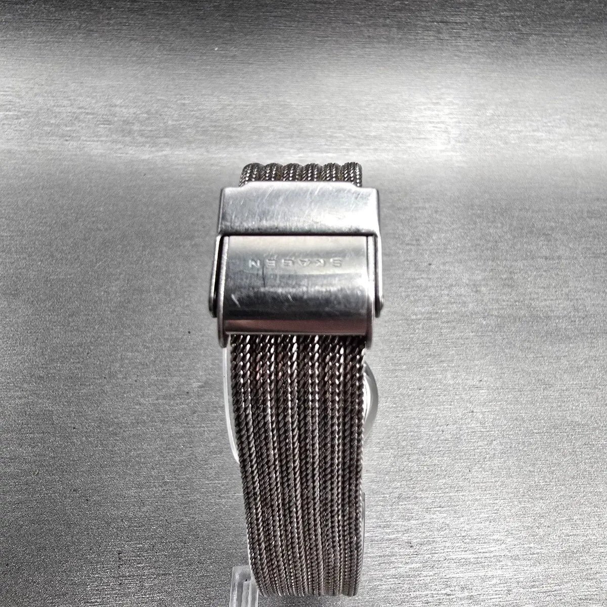 Skagen Watch Women 26mm Silver Dial Silver Tone Date Round 355SSS1 New Battery J7