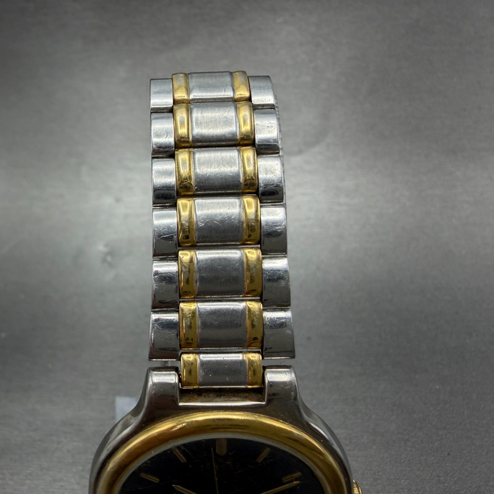 Seiko Pulsar Watch Men 36mm Blue Dial Tow Tone Round V501-7B20 New Battery4