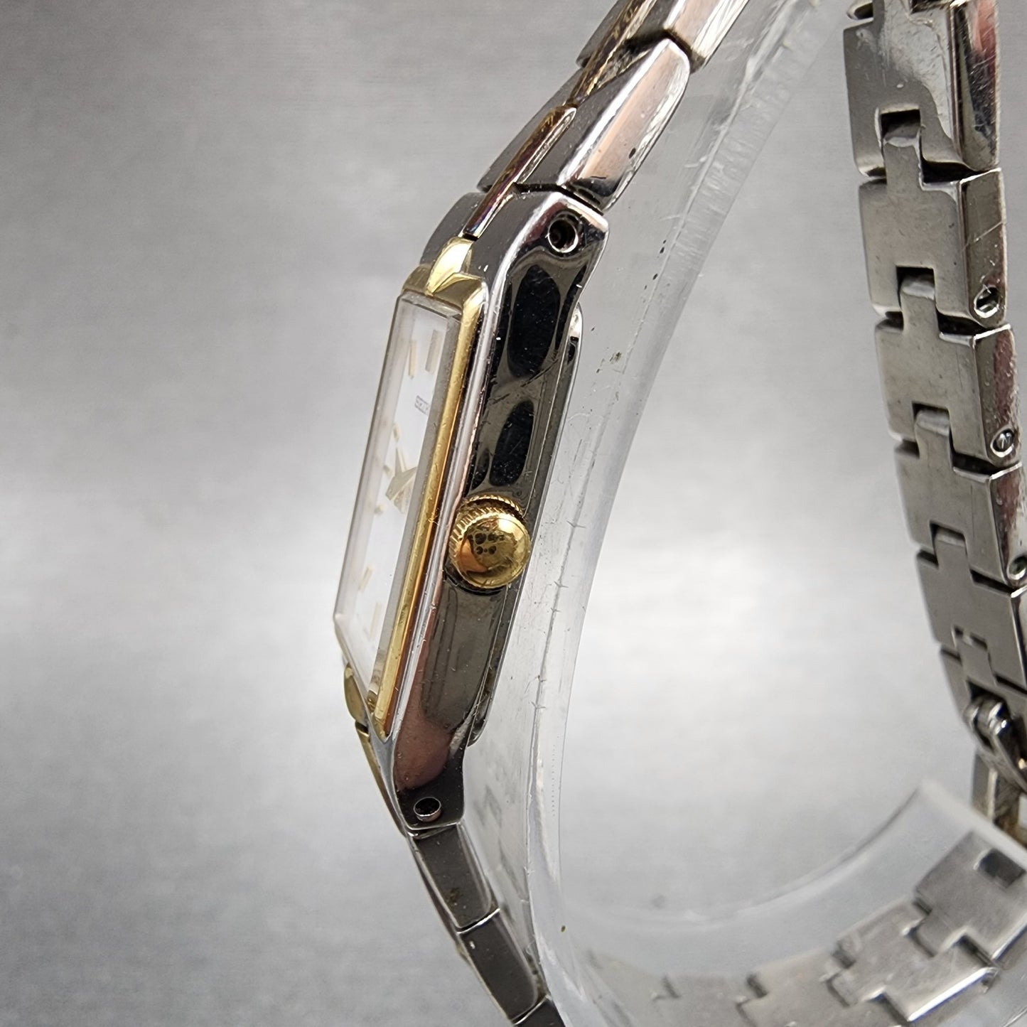 Seiko Tank Watch Women 13mm White Dial two Tone Rectangle 2E200AY0 New Battery2
