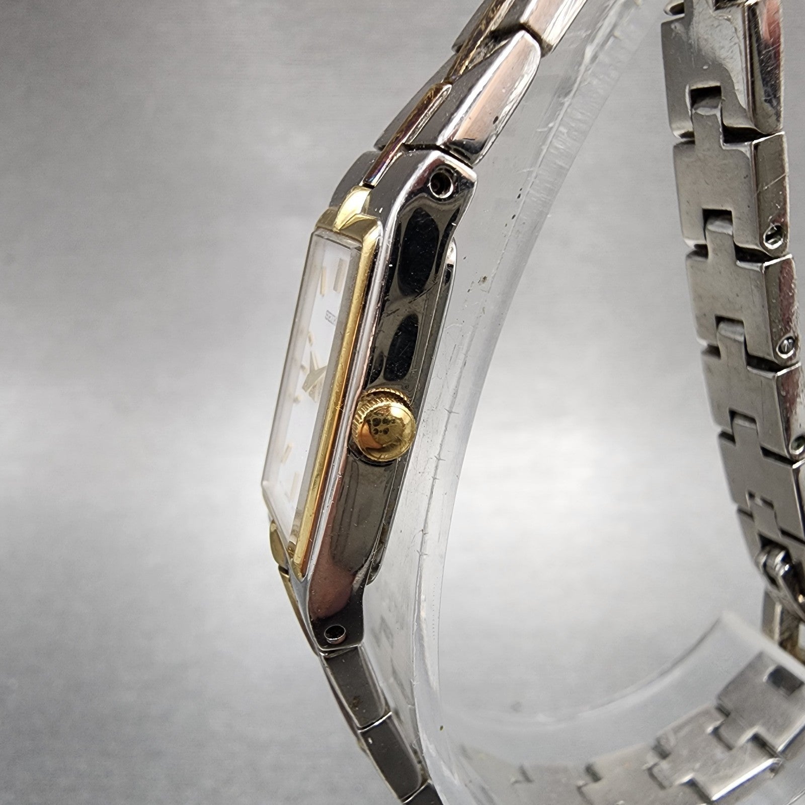 Seiko Tank Watch Women 13mm White Dial two Tone Rectangle 2E200AY0 New Battery2