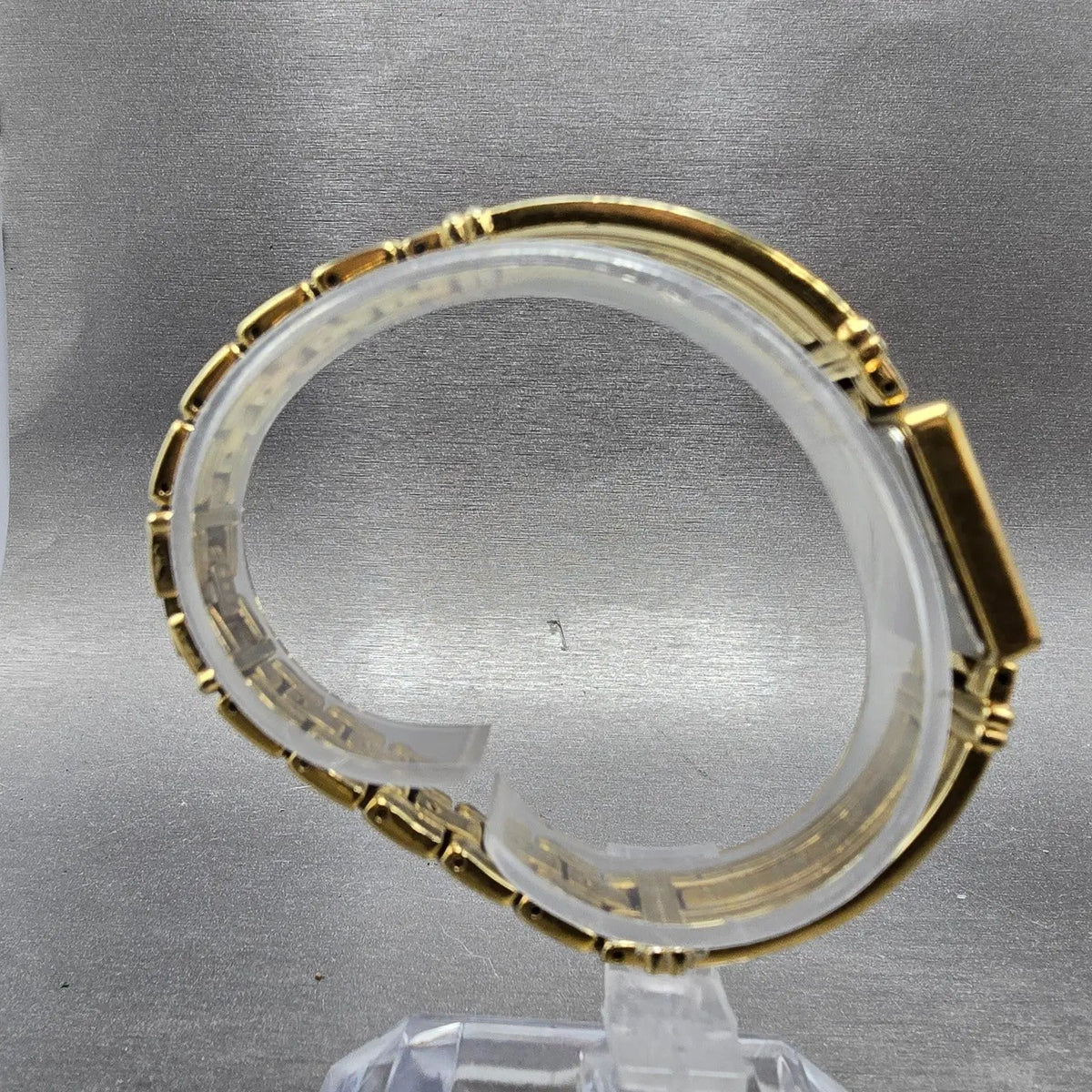 Seiko Watch Women 20mm Champagne dial Gold Square V400-6280 Bangle New Battery8