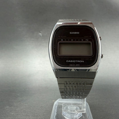 Casio Casiotron Watch Men 32mm Digital Daydate Oval 49CS-35 Vintage PARTS6