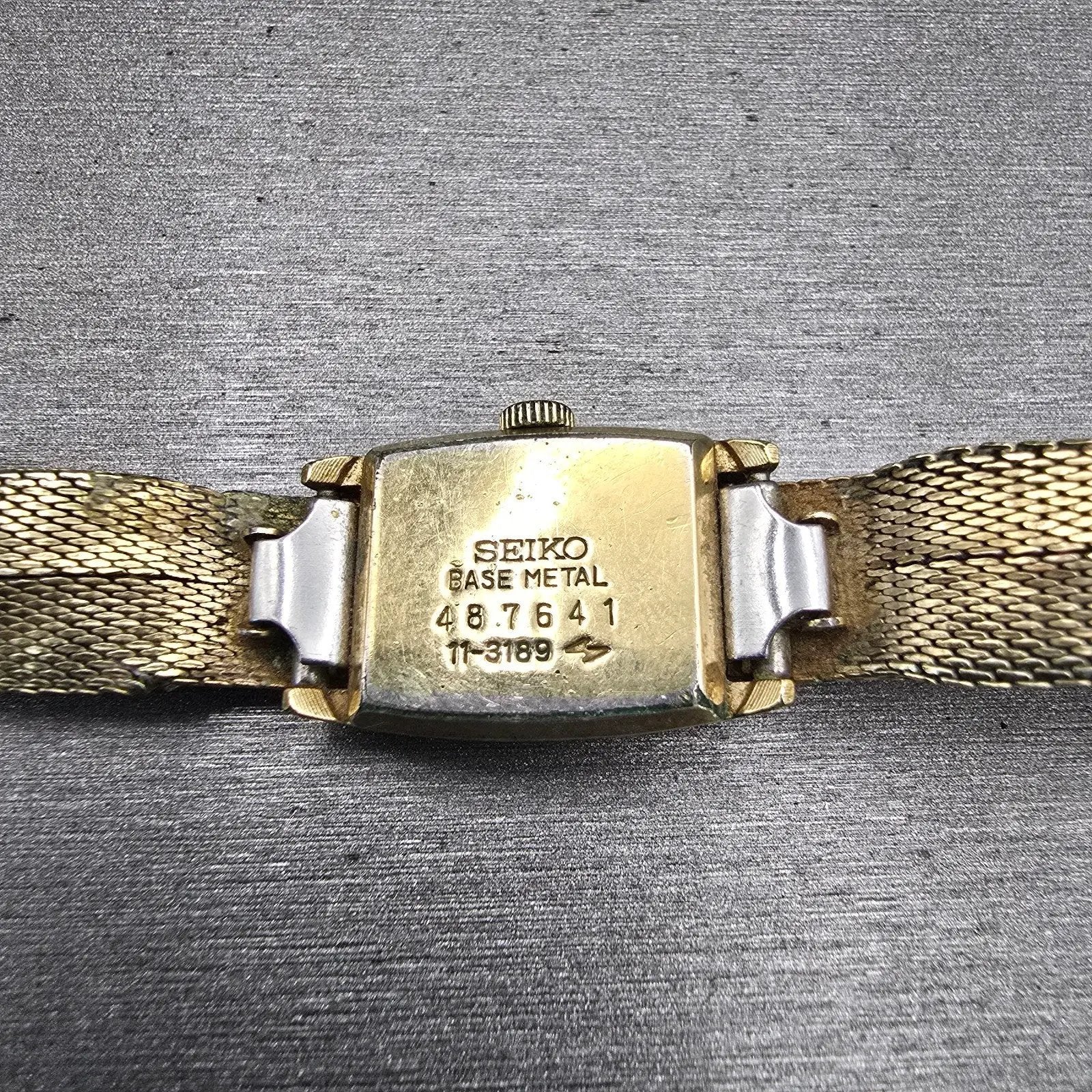 Seiko Watch Women 15mm Gold Dial Gold Tone Rectangle 11-3189 Vintage Works11