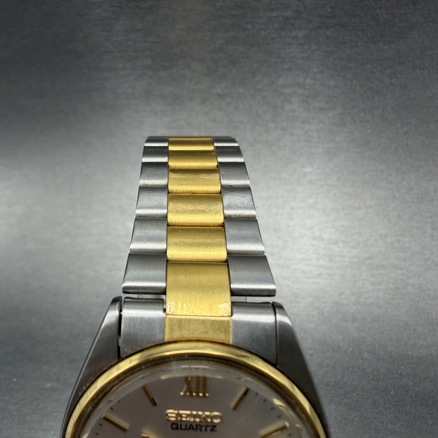 Seiko SQ Watch Men 33mm Silver Dial Two Tone Date Round 5Y22-6009 New Battery4
