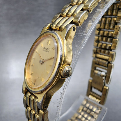 Seiko Watch Women 15mm Gold Dial Gold Tone Oval 1F205B90 New Battery Vintage2
