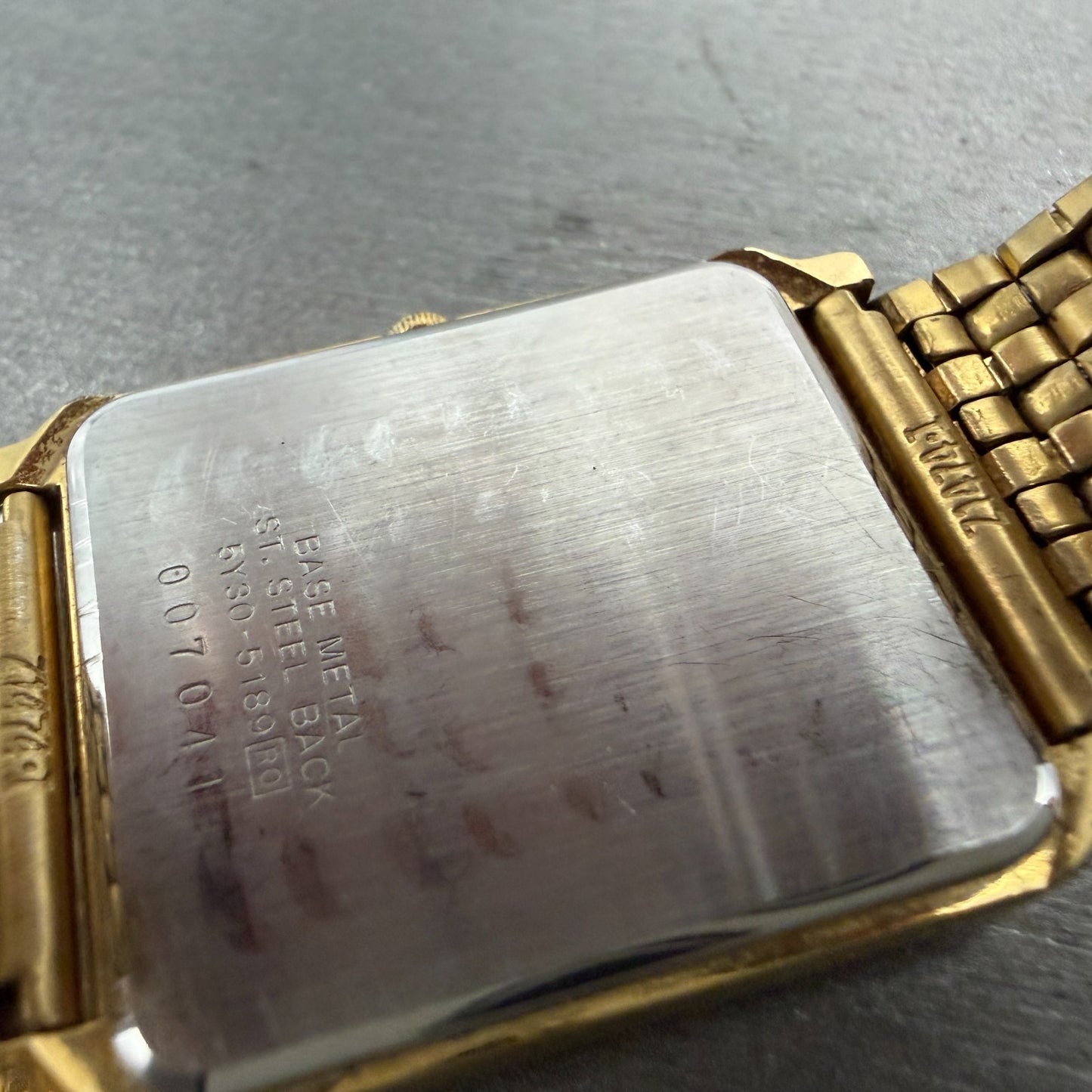 Seiko Tank Watch Men 27mm Black Dial Gold Tone Rectangle 5Y30-5189 PARTS Vintage10
