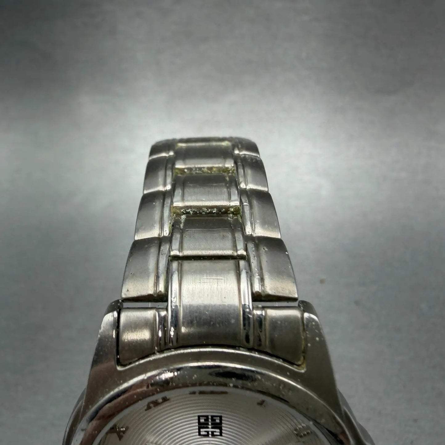 48043092