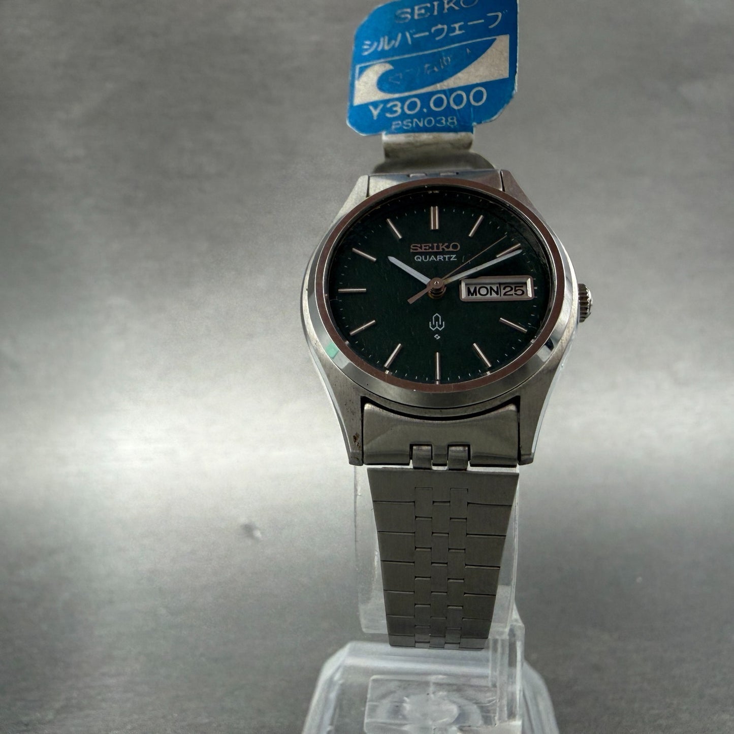 Seiko Watch Women 25mm Green Dial Silver Tone Daydate 7903-0030 New Battery5