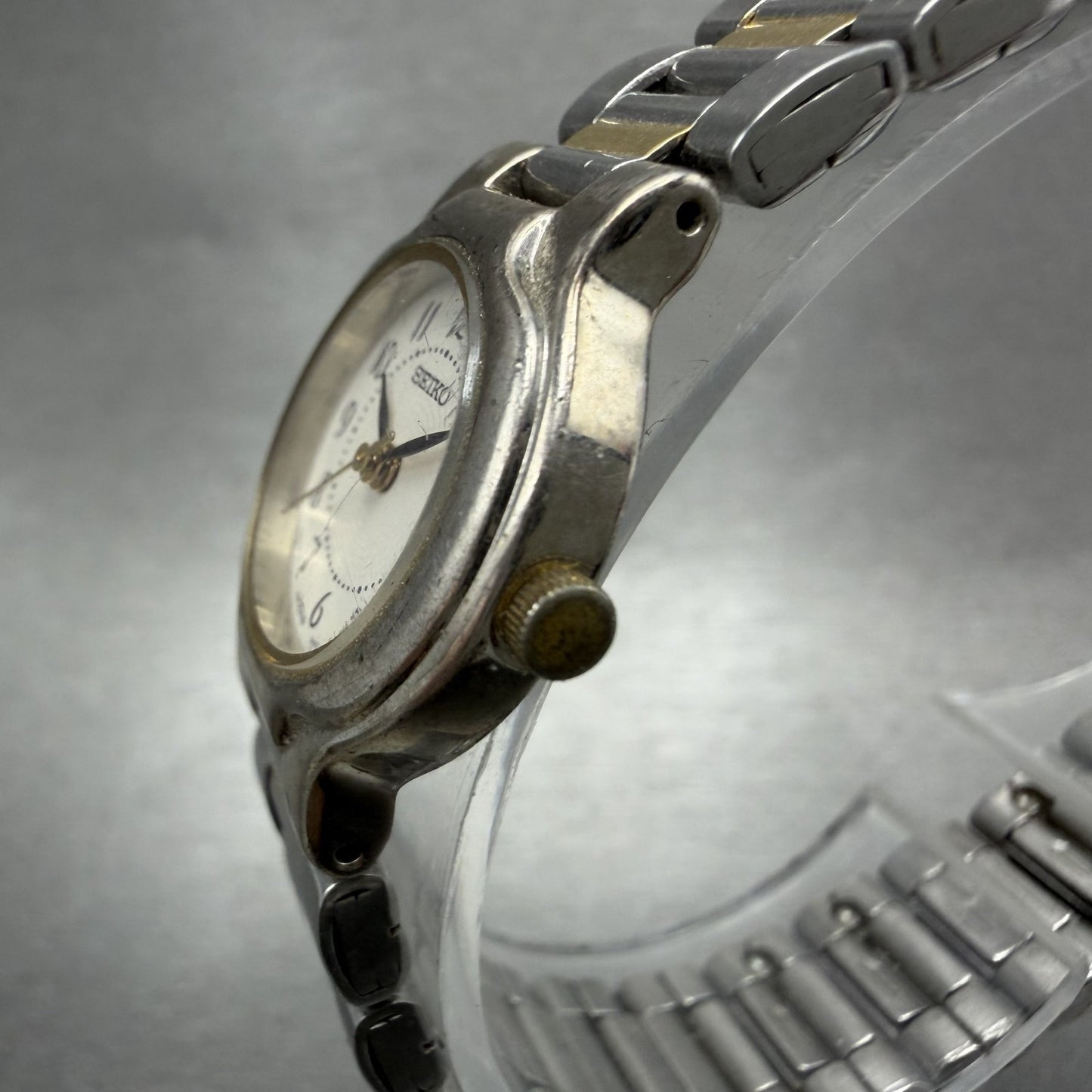 Seiko Watch Women 21mm White Dial Two Tone Round Vintage V4011839 New Battery2