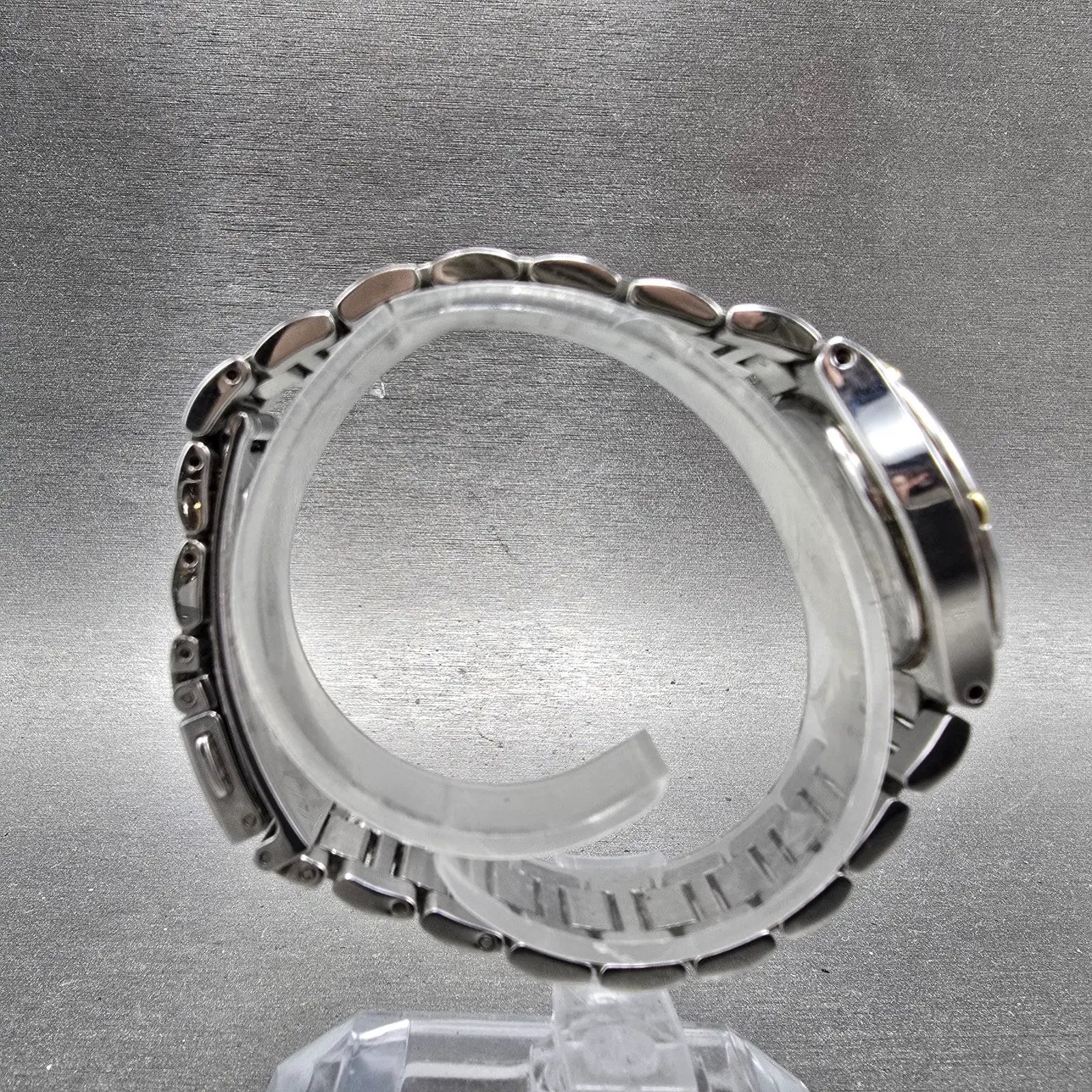 Citizen Eco-Drive Watch Women 26mm MOP Dial Two Tone Date E011-S064881 Runs8