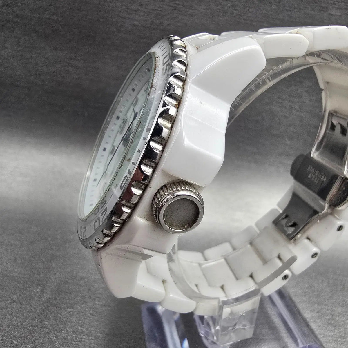 Fossil Dive Watch Womens 48mm White Dial Two Tone Date Round CE-5009 New Battery2