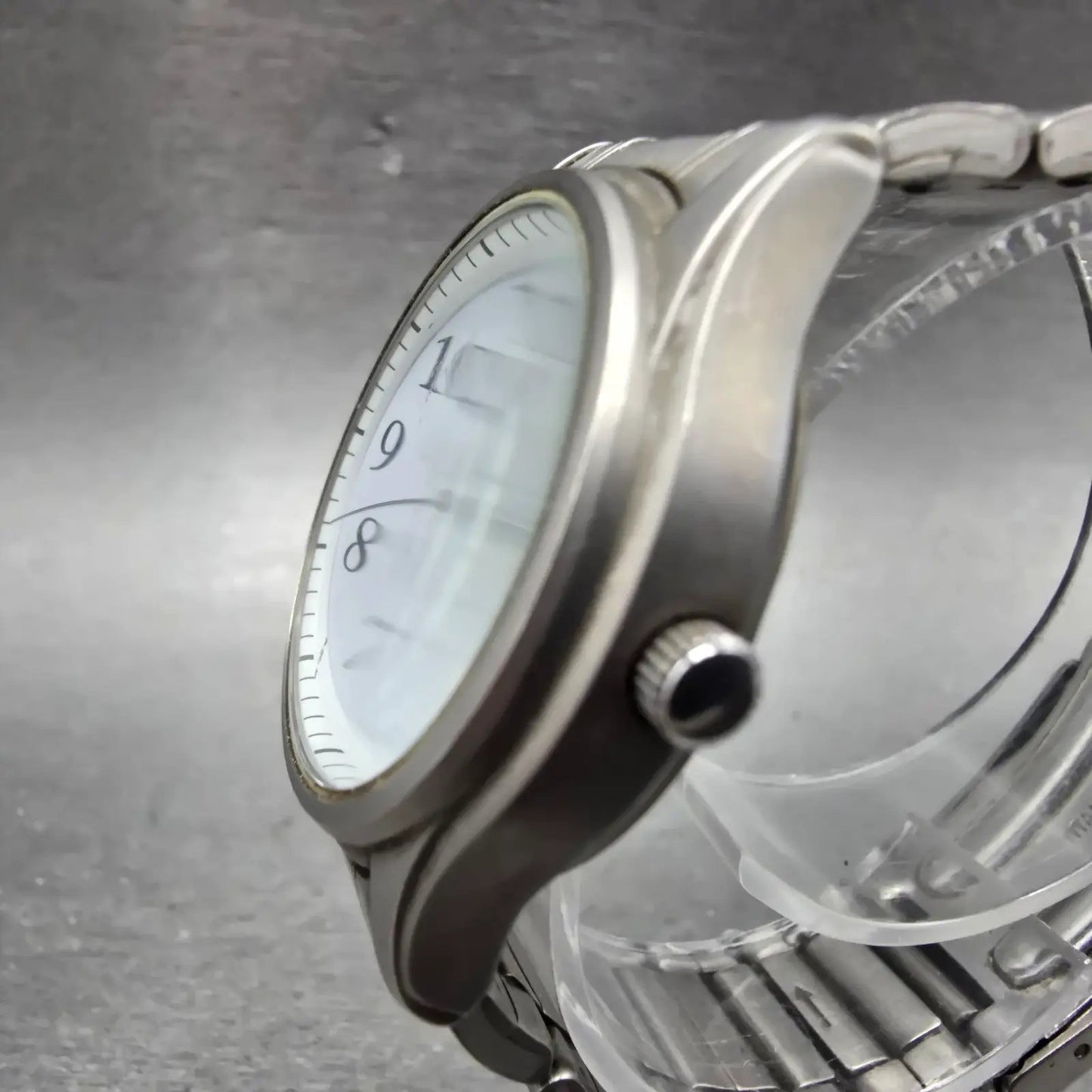 Seiko Alba Solar Watch Men 34mm White Dial Titanium Date V145-0AM0 Runs2