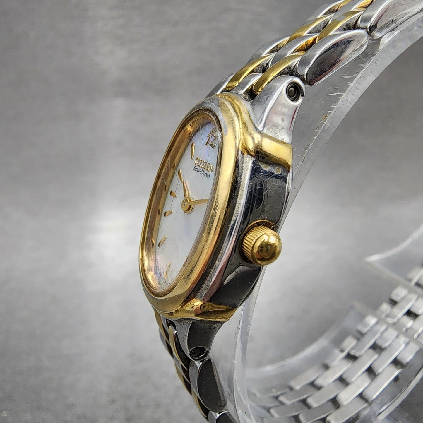 Citizen EcoDrive Watch Women 17mm MOP Dial Two Tone Oval B020H23923 Runs2
