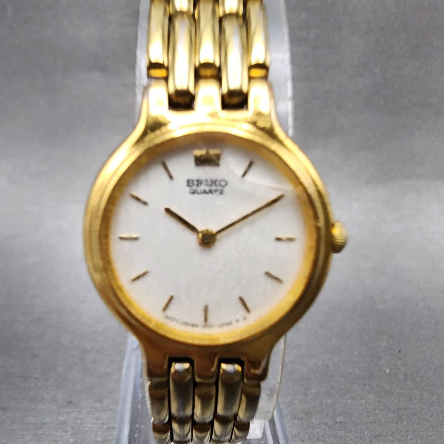Seiko Watch Women 22mm White Dial Gold Tone Round 1n000a99 New Battery1