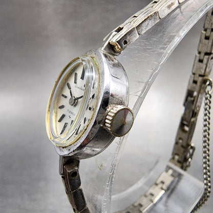 Seiko Solar Watch Women 14mm White Dial Silver Tone Round 1081902