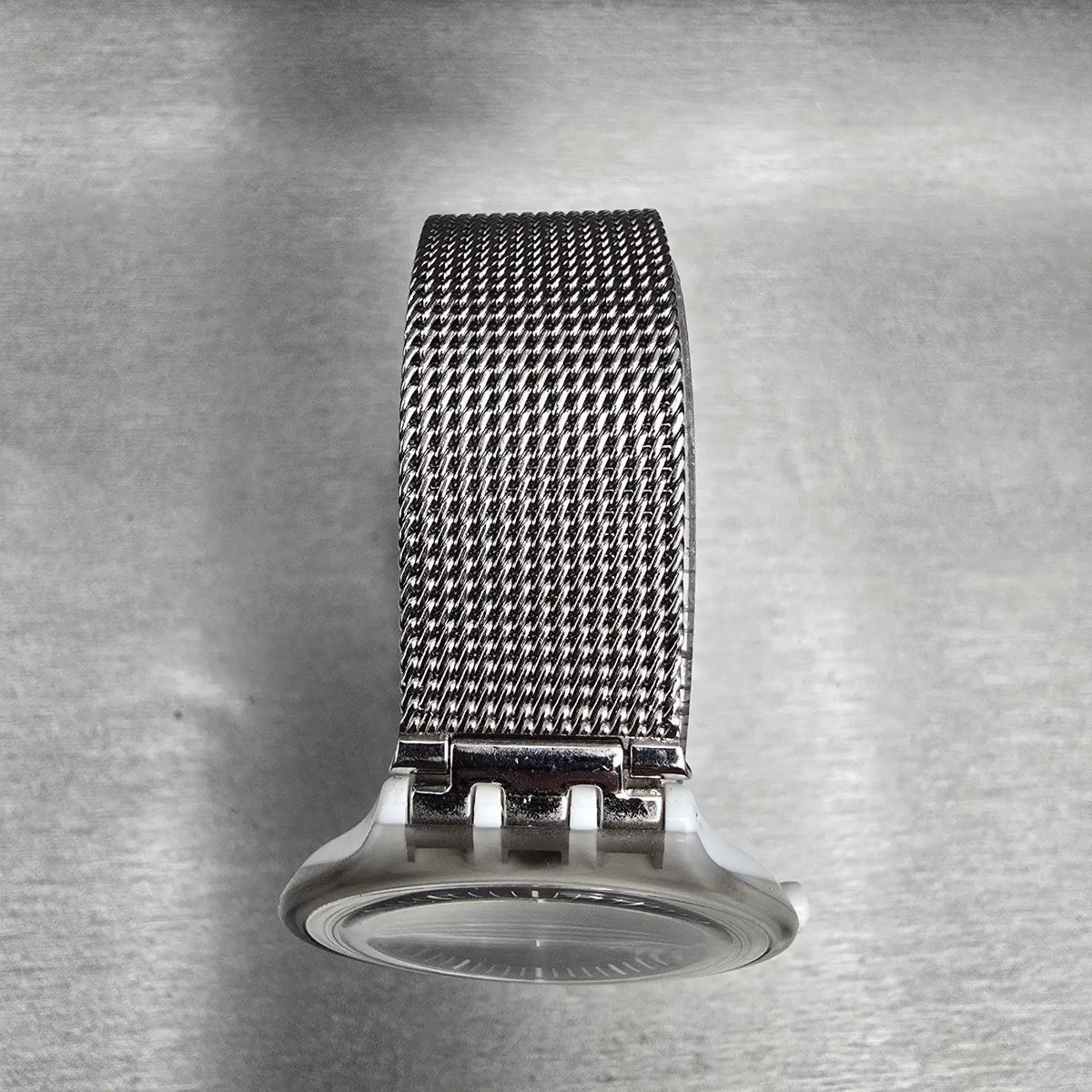 Swatch Skinmesh Watch Men 35mm Silver Dial Mesh Band Round SVOM100M New Battery4