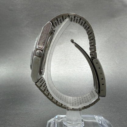 Seiko ALBA Watch Men 35mm Silver Dial Silver Tone Daydate V743-8A10 New Batt M406