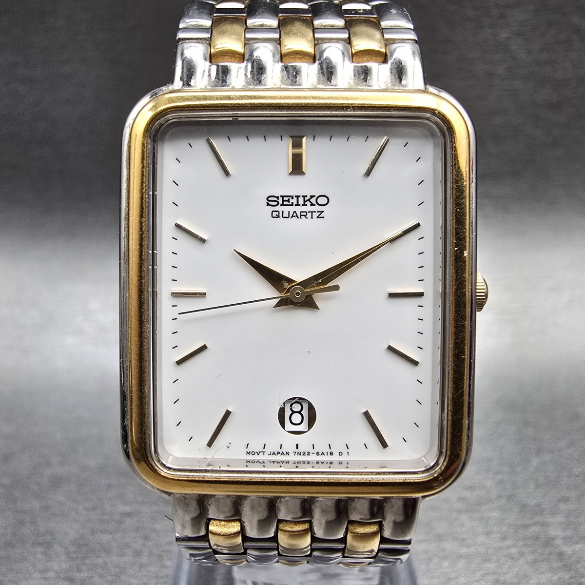 Seiko Tank Watch Men 26mm White Dial Two Tone Date Rectangle 7N22-5A10 New Batt0