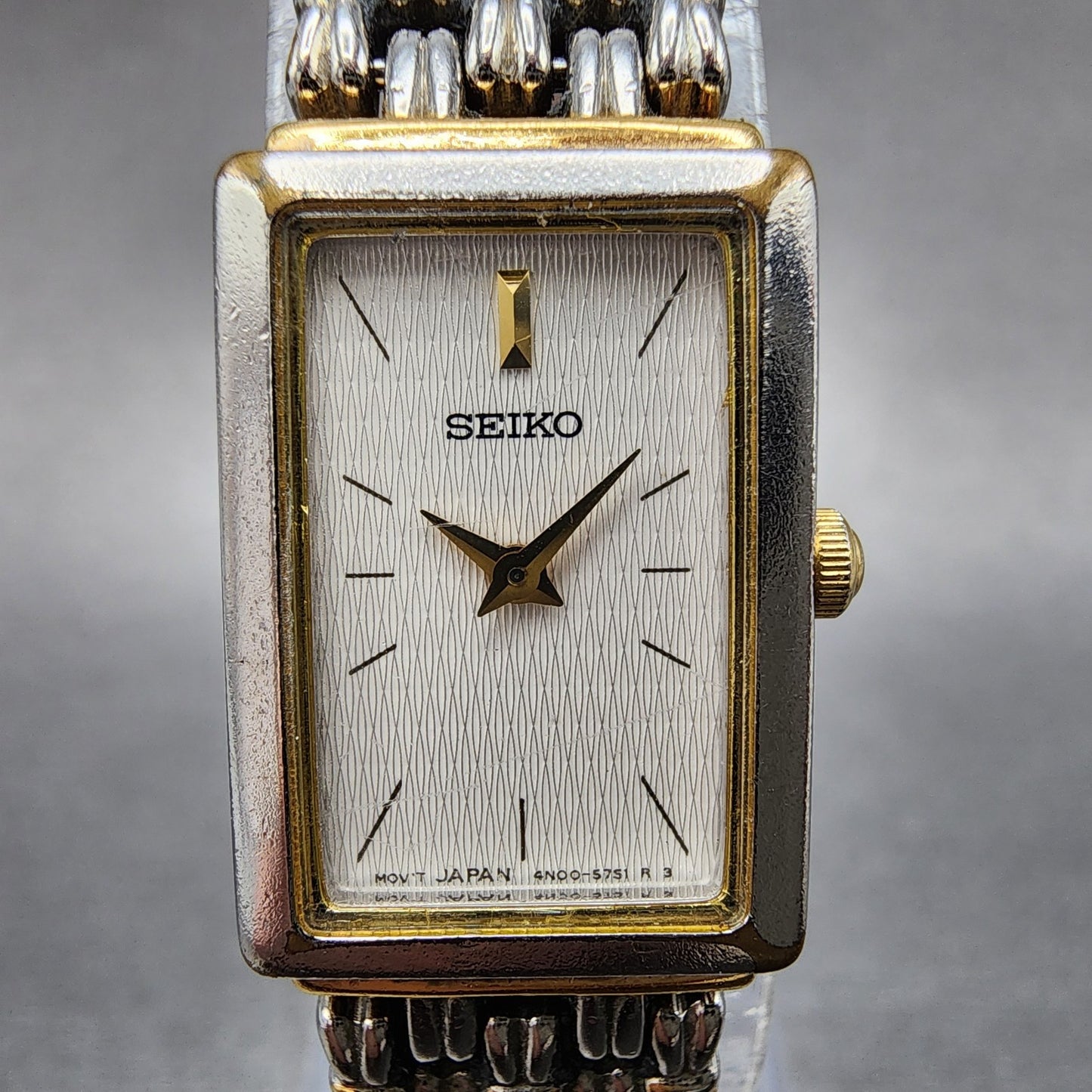 Seiko Tank Watch Women 15mm White Dial Two Tone Rectangle 4n007149 New Battery1