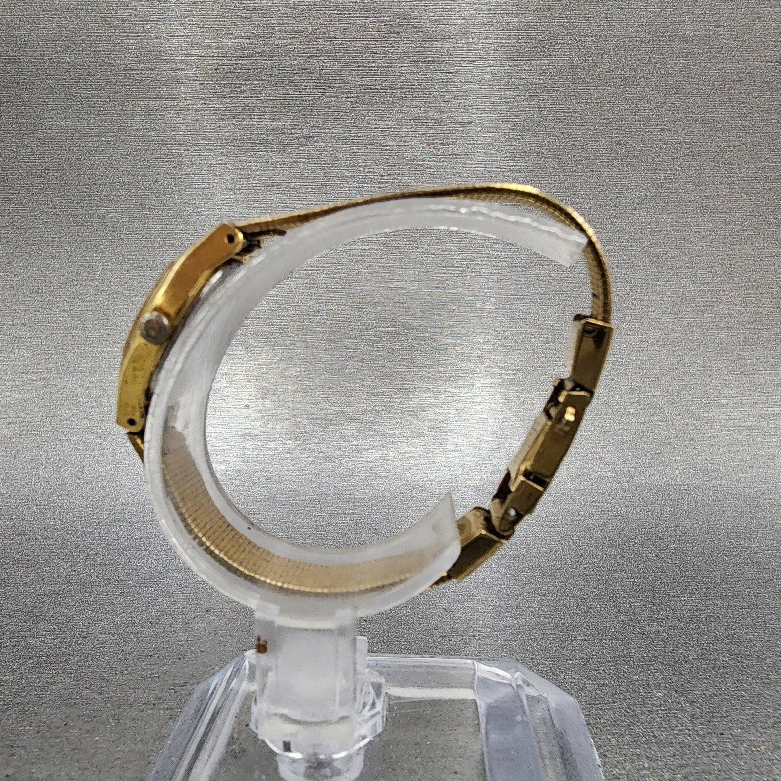 Seiko Watch Women 17mm Gold Dial Gold Tone Hexagon 4N015029 New Battery6