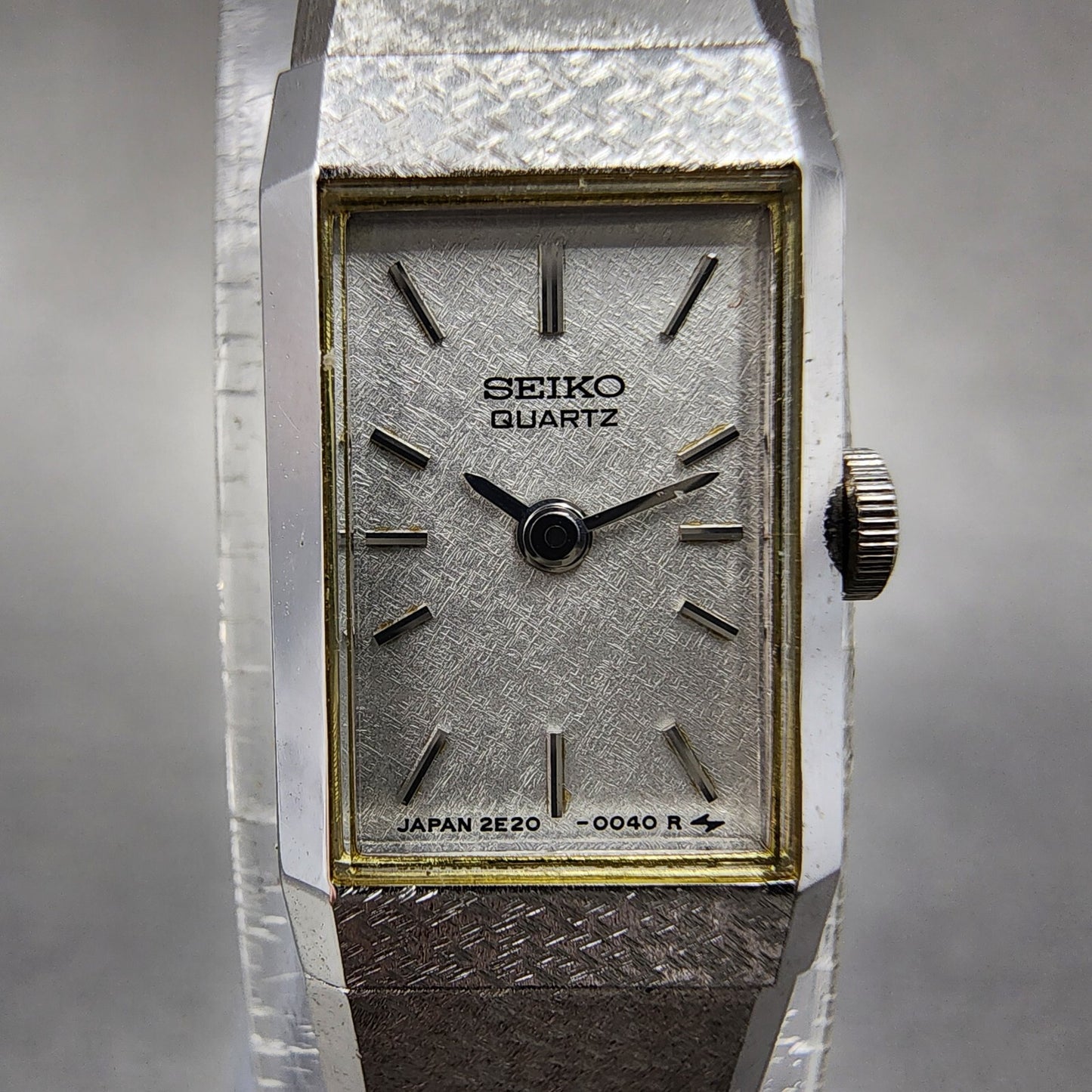 Seiko Tank Watch Women 12mm Silver Dial Silver Tone 2e205029 New Battery1