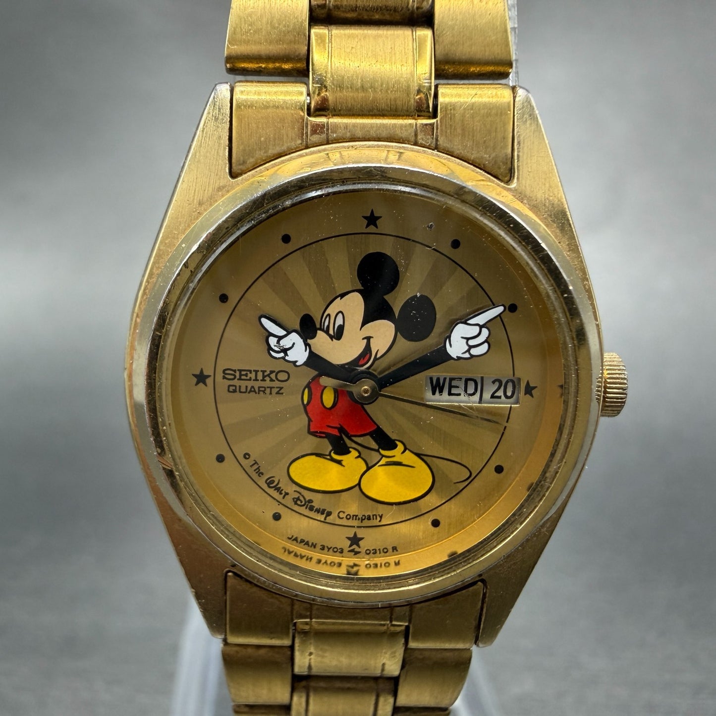 Seiko Mickey Mouse Watch Women 24mm Champagne Dial Gold Tone Daydate New Battery1