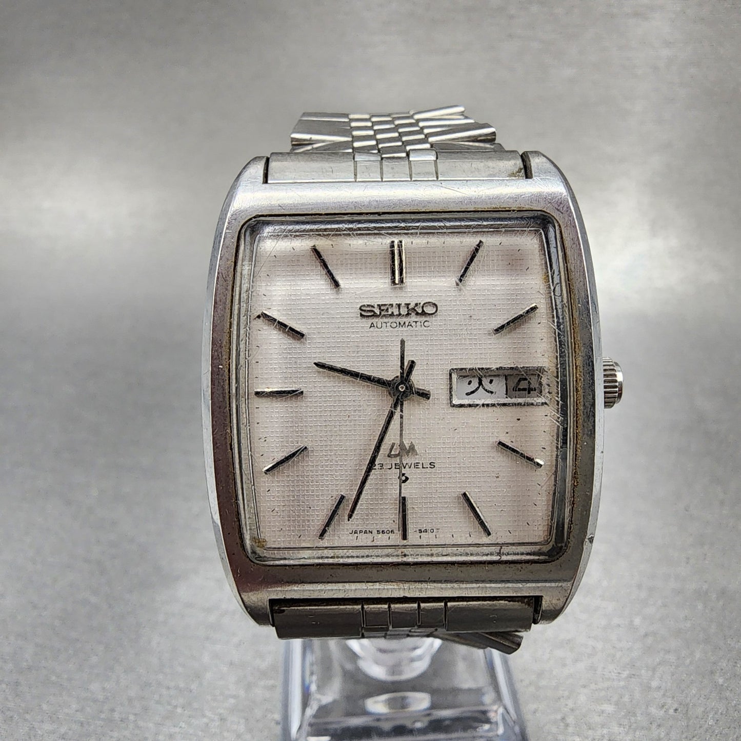 Seiko Lord Matic Watch Men 33mm Silver Dial Silver Tone Daydate 56065220 PARTS0