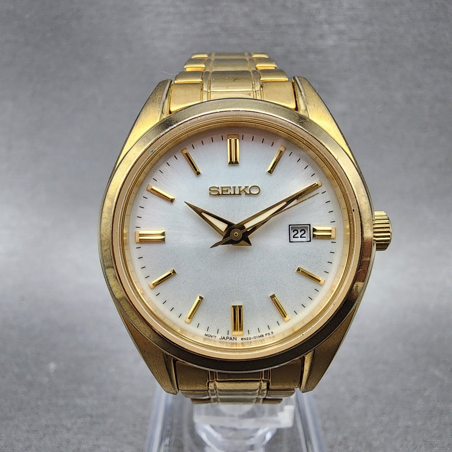 Seiko Watch Women 30mm White Dial Gold Tone Date 6n2200k0 New Battery0