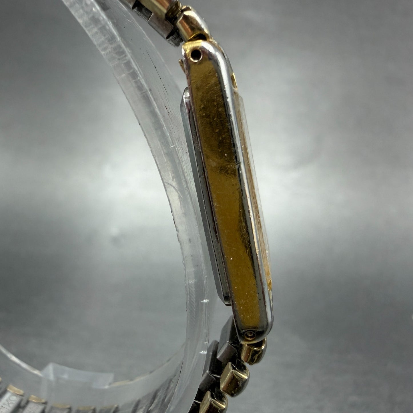Seiko Tank Watch Women 13mm White Dial Gold Tone Rectangle 2e20-6129 New Battery3