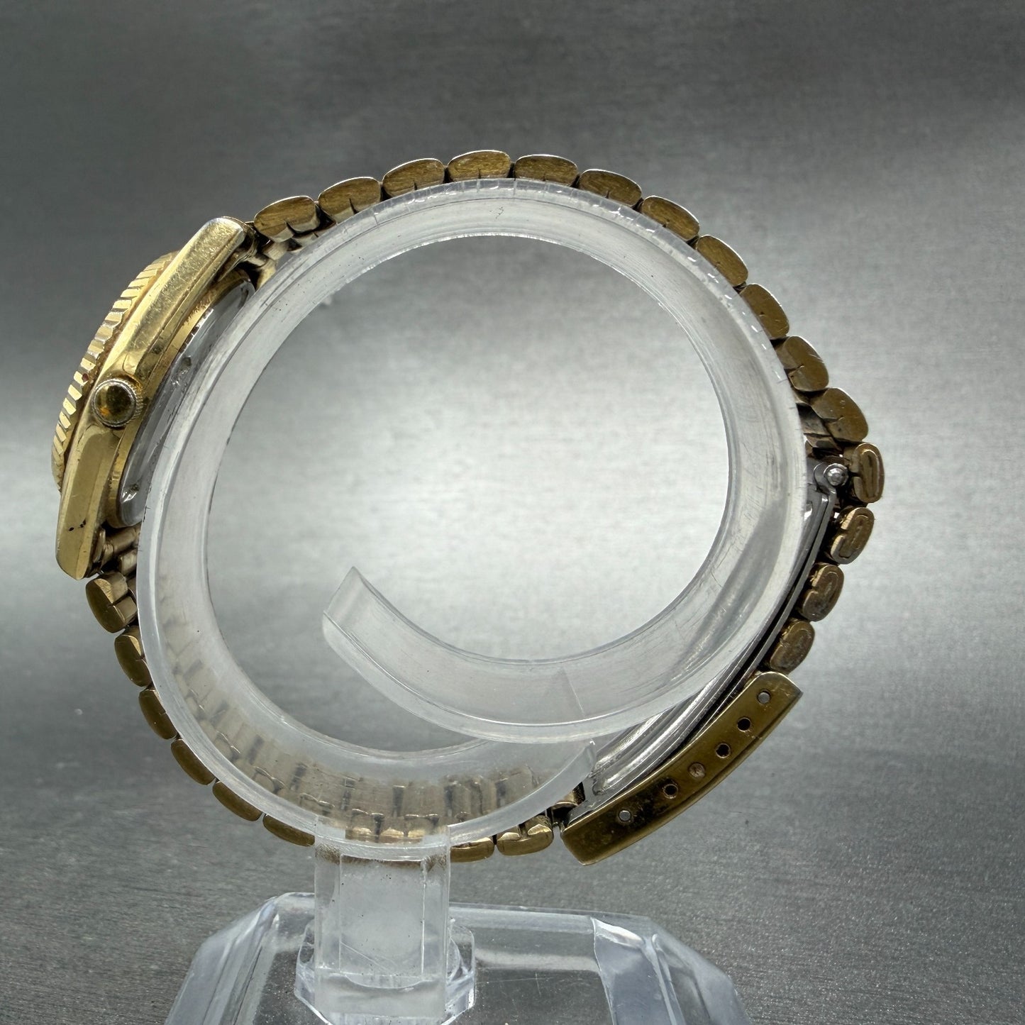 Seiko SQ Watch Women 24mm Gold Dial Gold Tone Daydate Round 3E23-0A60 NewBatt LK6