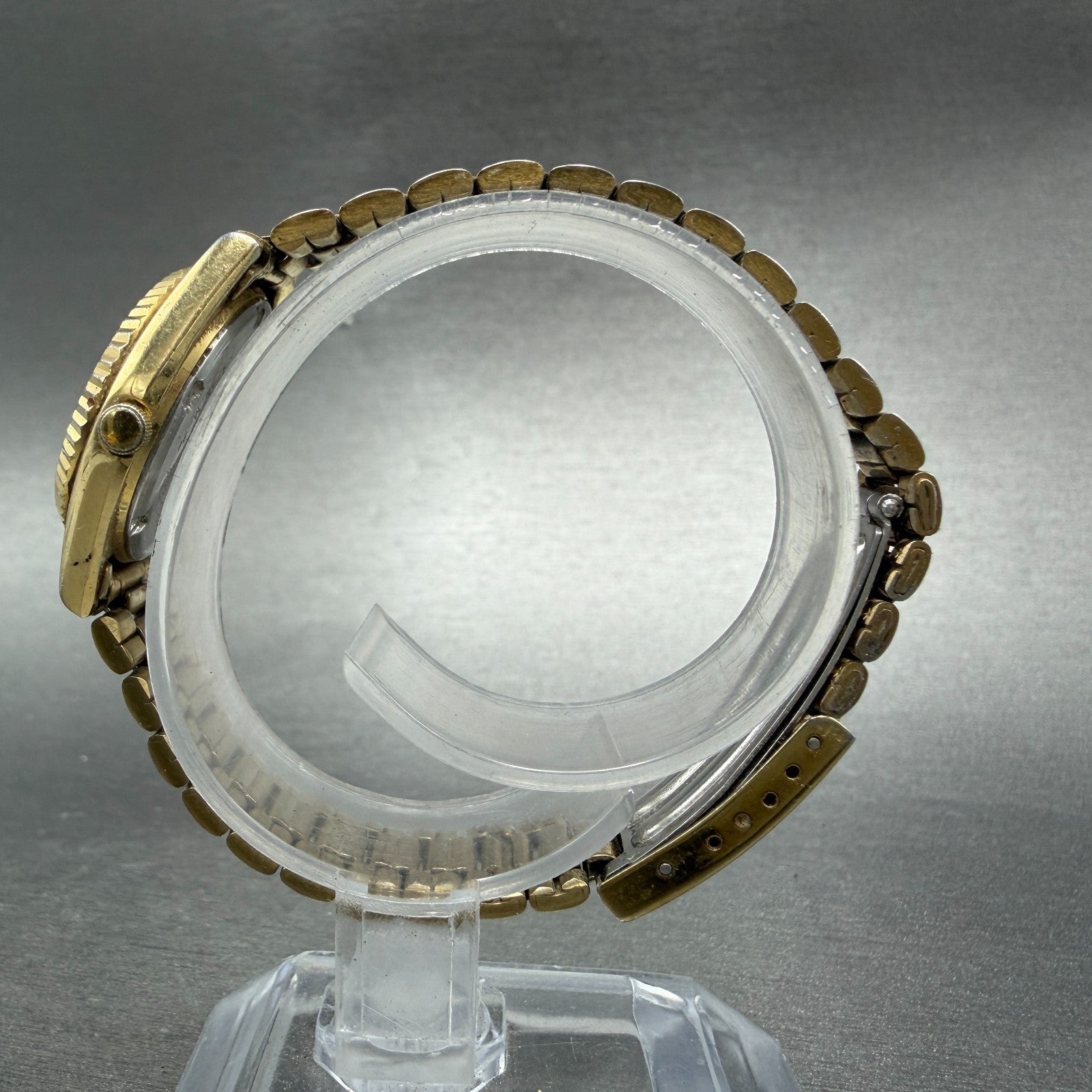 Seiko SQ Watch Women 24mm Gold Dial Gold Tone Daydate Round 3E23-0A60 NewBatt LK6