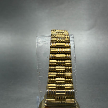 Seiko Watch Women 17mm Champagne dial Gold Tone Oval 2Y01-5C19 New Battery GVD4