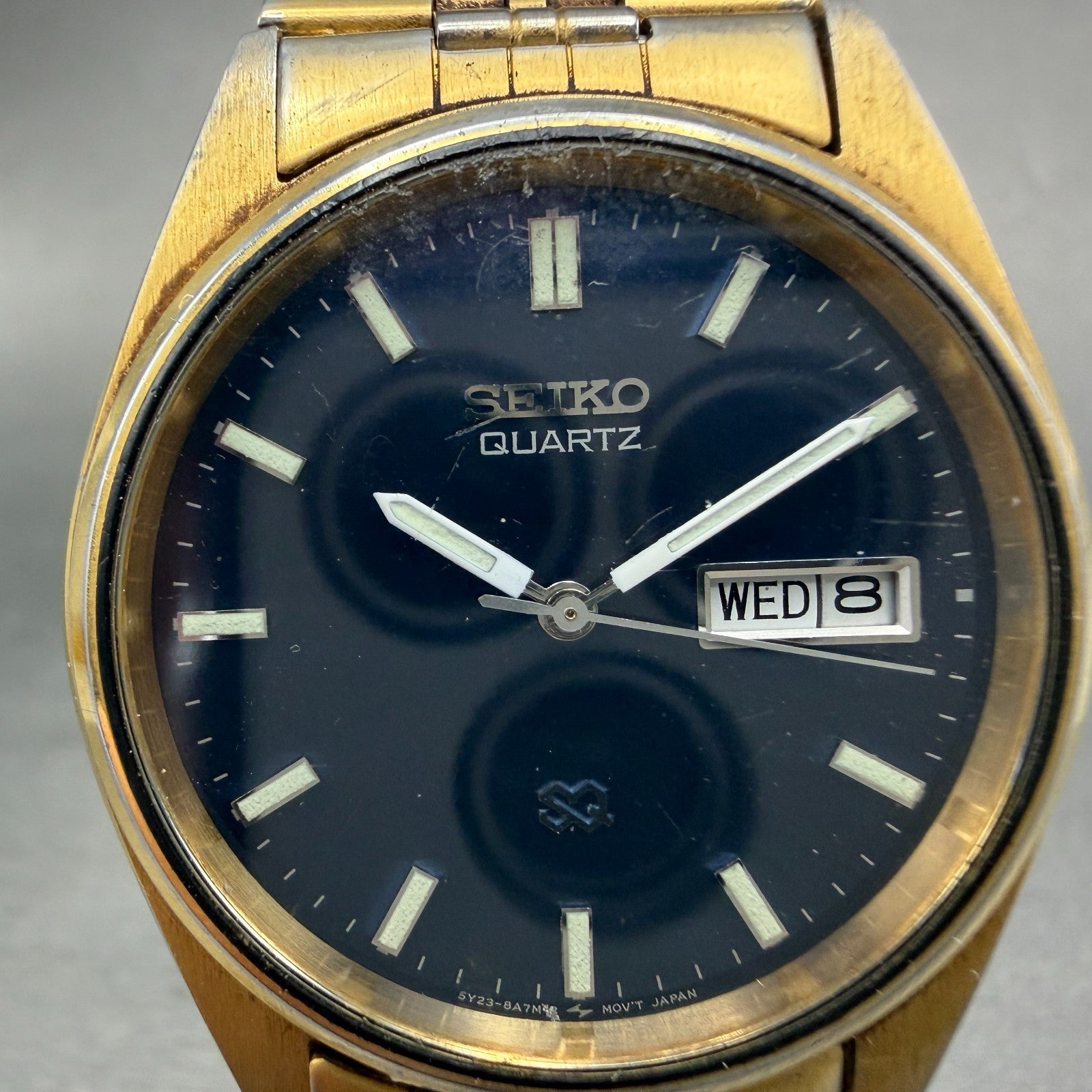 Seiko SQ Watch Men 35mm Blue Dial Gold Tone Daydate Round 5Y23-8A11 PARTS VTG2