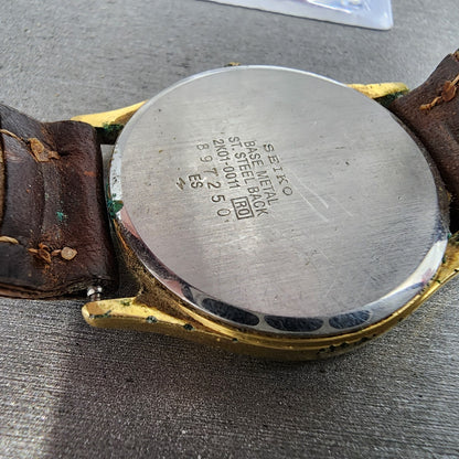 Seiko Watch Men 32mm White Dial Gold Tone Round 2K01-0011 Vintage PARTS