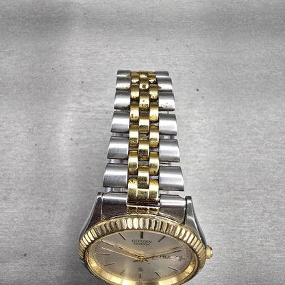 Citizen CQ Watch Men 35mm Silver Dial Two Tone Daydate Round 1100-R12535 New Bat4