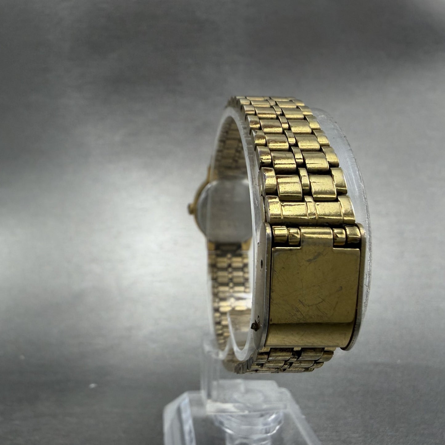 Seiko SX Watch Women 19mm Champagne Dial Gold Tone Round V401-0281 New Battery7