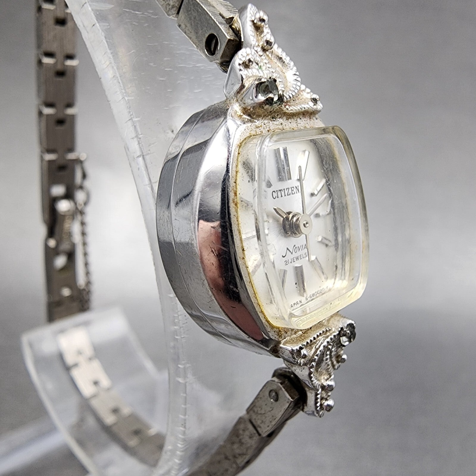 Citizen Nova Watch Women 15mm Silver Dial White Gold Plated Manual Wind Runs3