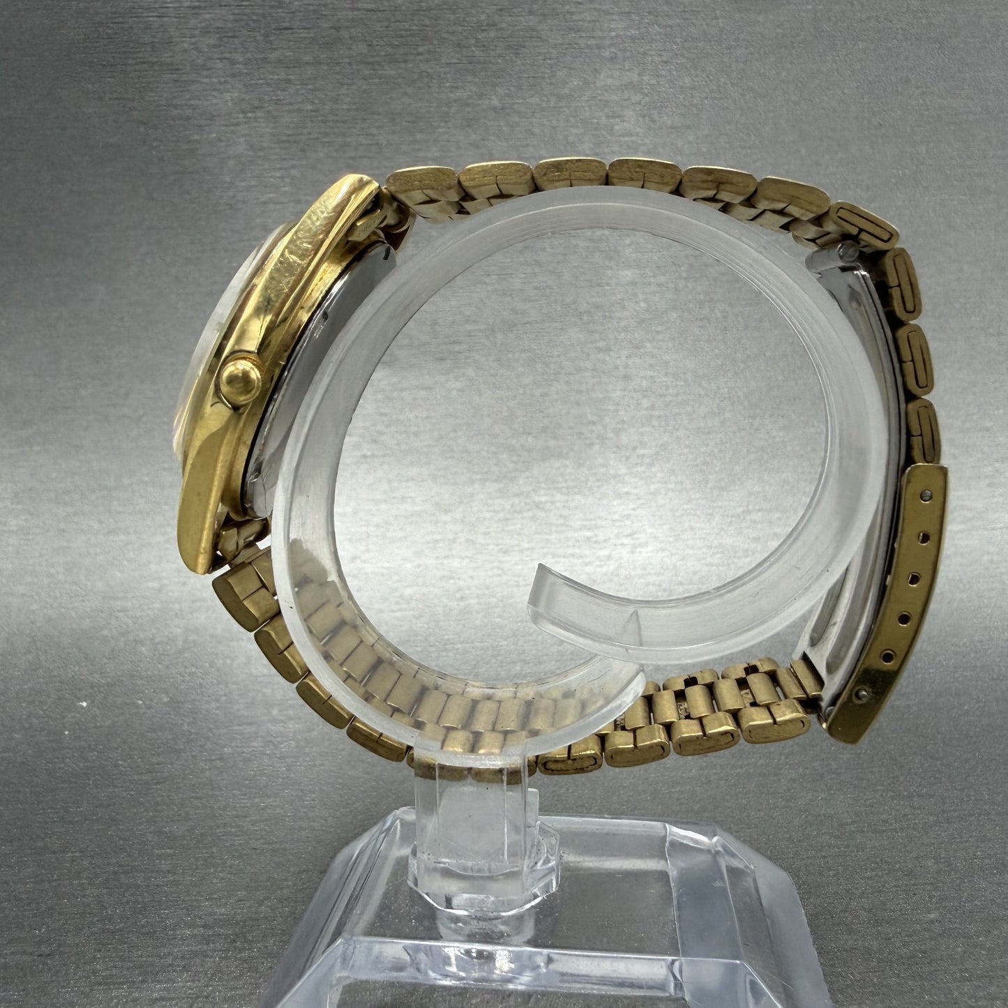 Seiko SQ Watch Men 33mm Champagne Dial Gold Tone Date 5y226009 New Battery6
