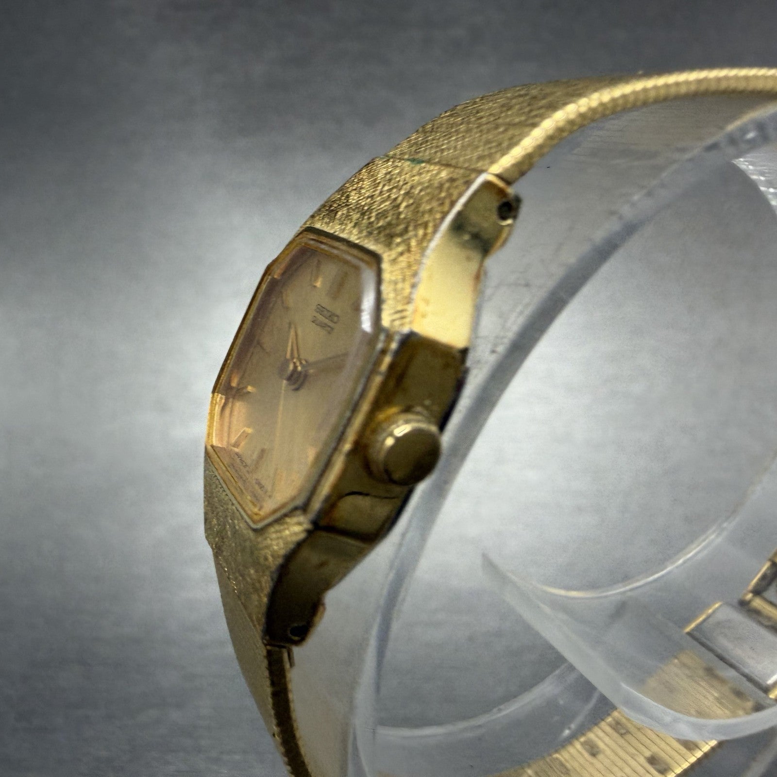 Seiko Watch Women 16mm Gold Dial Gold Tone Octagon 2C21-5409 New Battery2