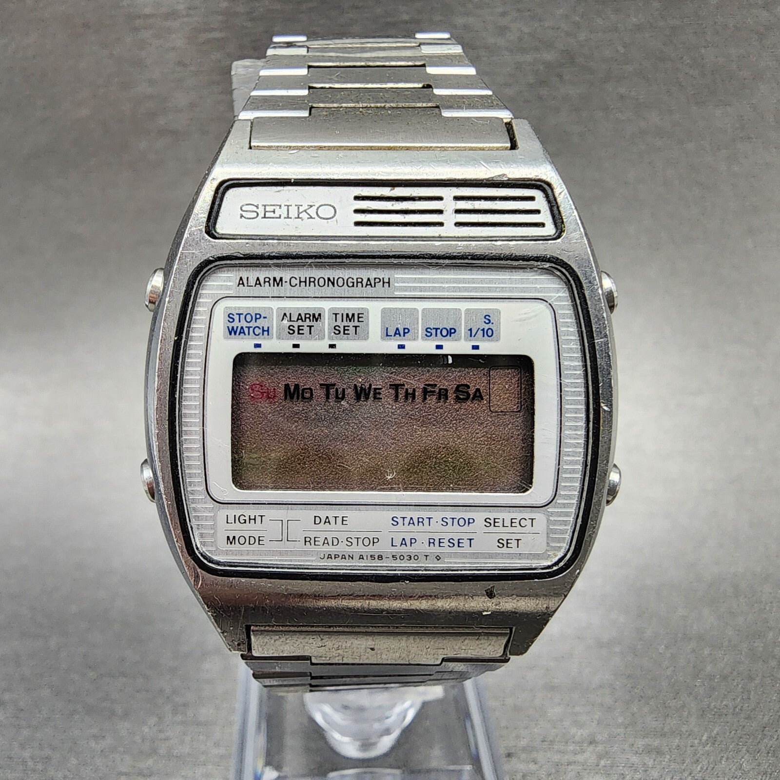 Seiko Digital Watch Men 35mm LCD Silver Tone A1585059 PARTS0