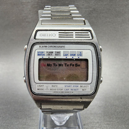 Seiko Digital Watch Men 35mm LCD Silver Tone A1585059 PARTS0