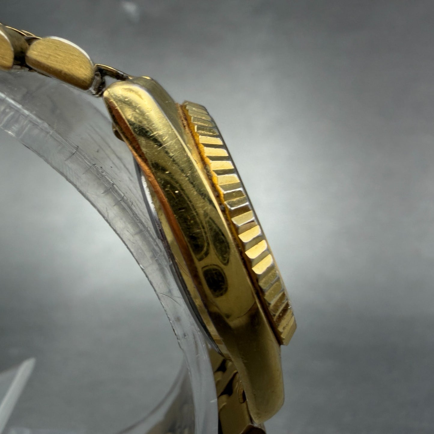 Seiko SQ Watch Women 24mm Black Dial Gold Tone Daydate 24mm Round New Battery I93